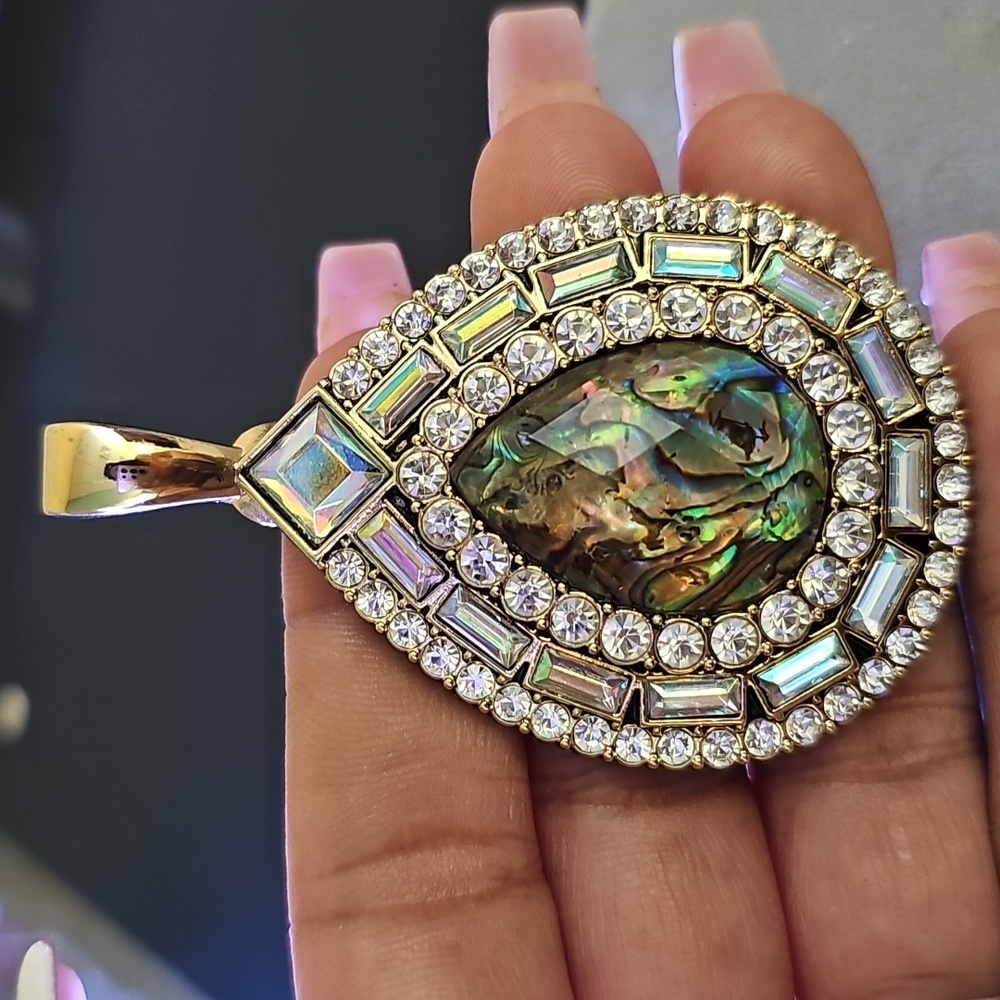 Premier Designs Rhinestone And Abalone Shell Pendant - Picture 3 of 8